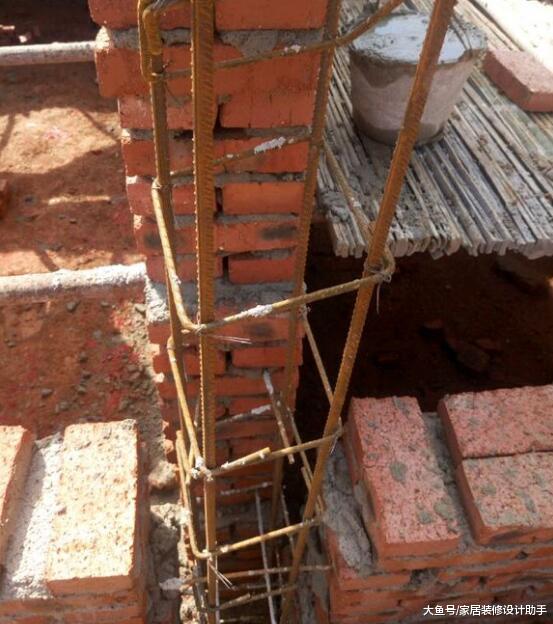 54萬建兩層雙拼別墅兒女各一棟，兒媳嘟囔嫁出去的女兒潑出去的水