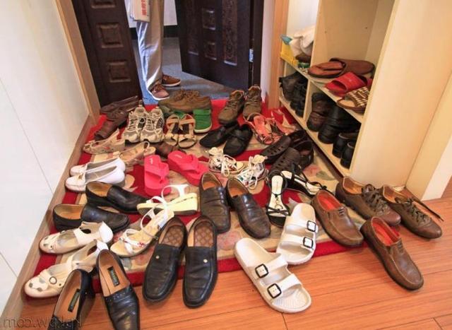 如今：越来越多人家门口不摆鞋柜了！学上海人这么整，干净又讲究