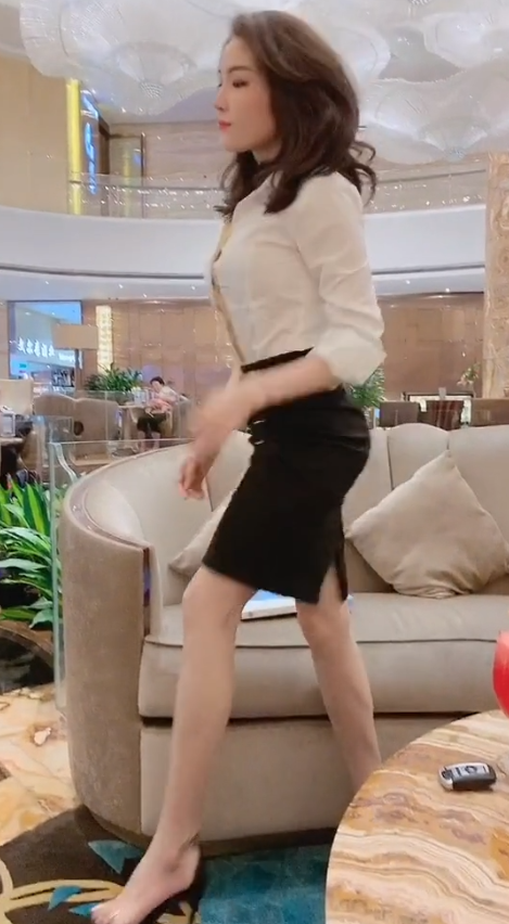 听说越漂亮的秘书工作能力就越强