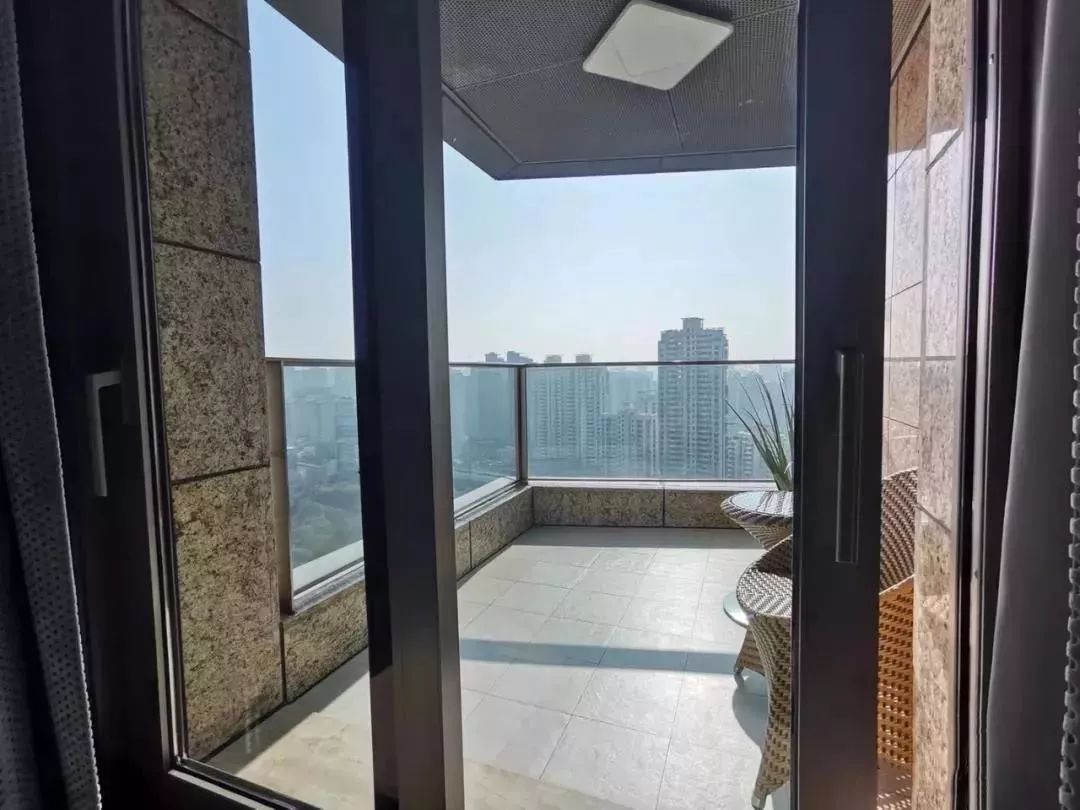 徐汇区大平层不止云锦东方！顶豪「淮海路壹号」尊贵在售