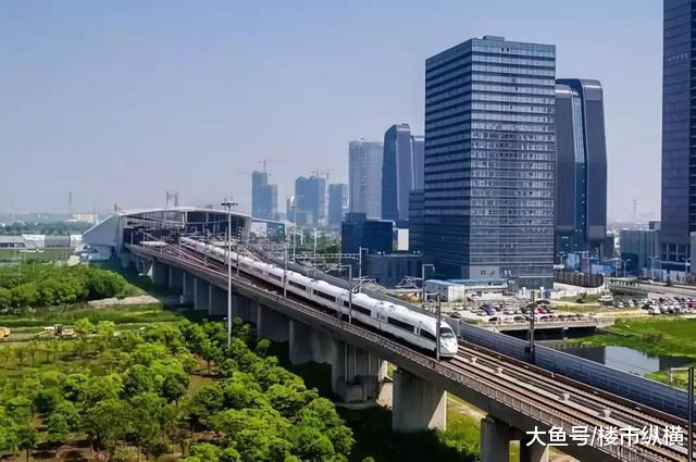 楼市泡沫怎么产生的？一二线城市根本不慌，房价上涨的逻辑在这