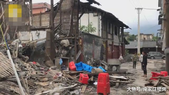 宜宾震中航拍画面：大部分建筑主体完好，少量老旧瓦房倒塌！