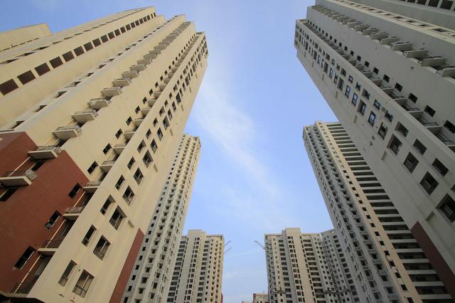 楼市寒冬来了！房价从1.4万降到1万，中山刚需乐开花