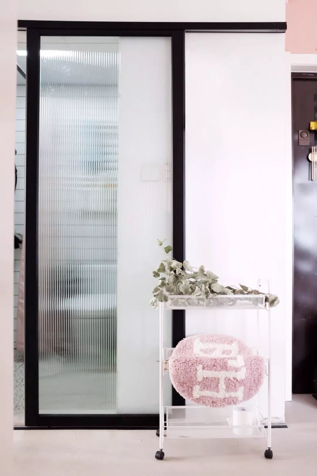 黑框玻璃门！提升居家颜值的设计，最近火成网红了！