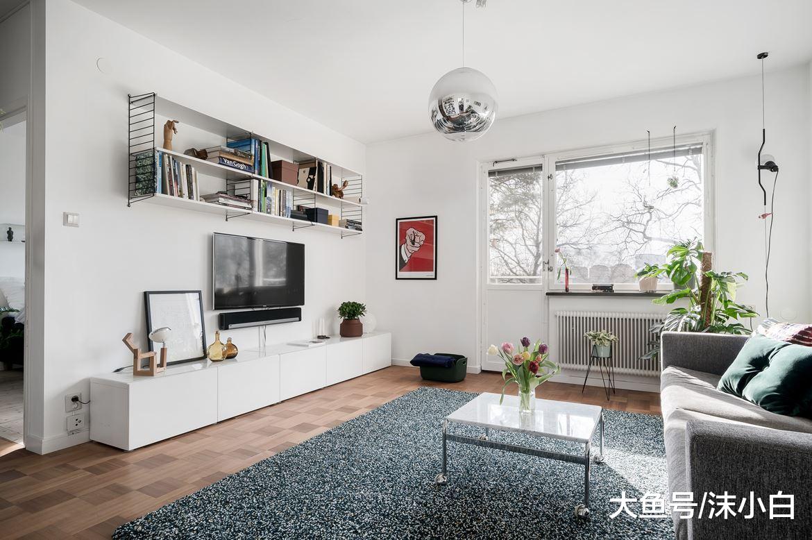 努力就有收获！我的52平小户型，书架做卧室衣柜！真聪明