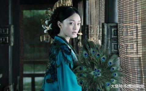 一美女拒绝与孔子“共乘一车”，孔子留下一名言，她被骂数千年