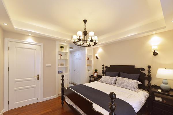 135平米简美三居，入户花园包进客厅瞬间多出一间书房，真实用