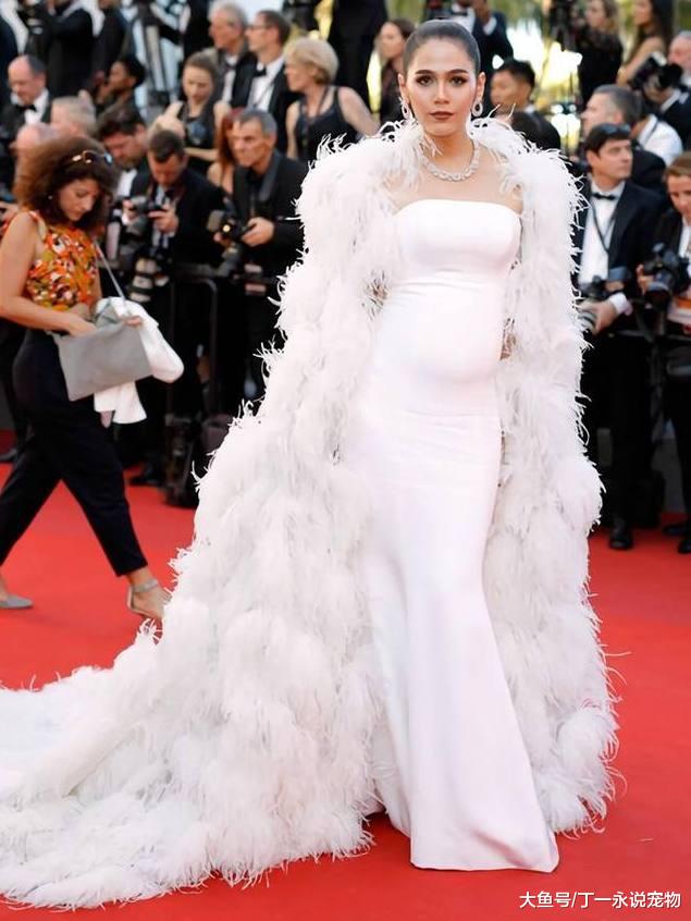 同样是“毯星”闻名，这位“泰国范冰冰”才是真正的人生赢家