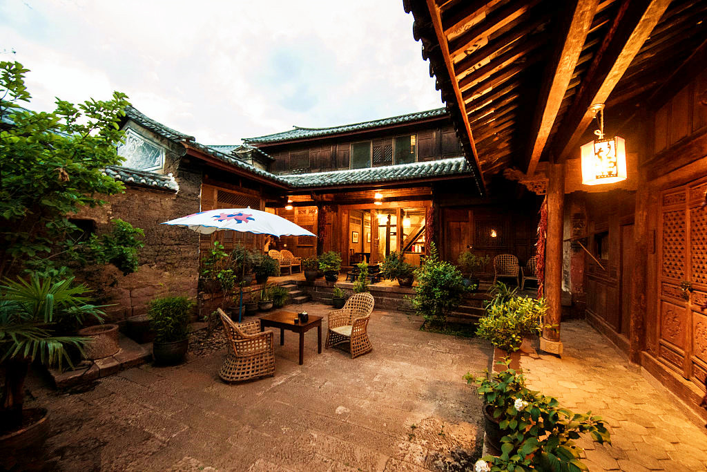 岳父闲来无事，在家捣鼓庭院，没想到竟改造成茶室！真是大开眼界