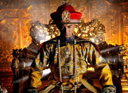 雍正皇帝一生薄情，晚年时却爱上了这个15岁少女，一直宠爱到去世