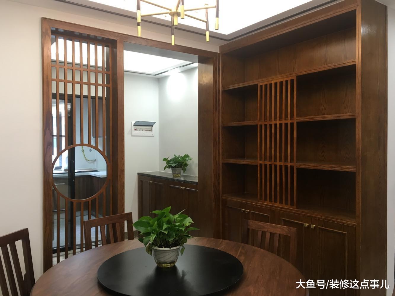 軟裝還未完成，這套新中式就已俘獲人心，特別是客廳的設計！