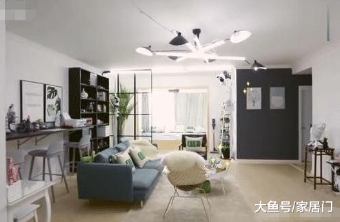 带你参观韩雪住的豪宅，室内做了榻榻米设计，科技感十足