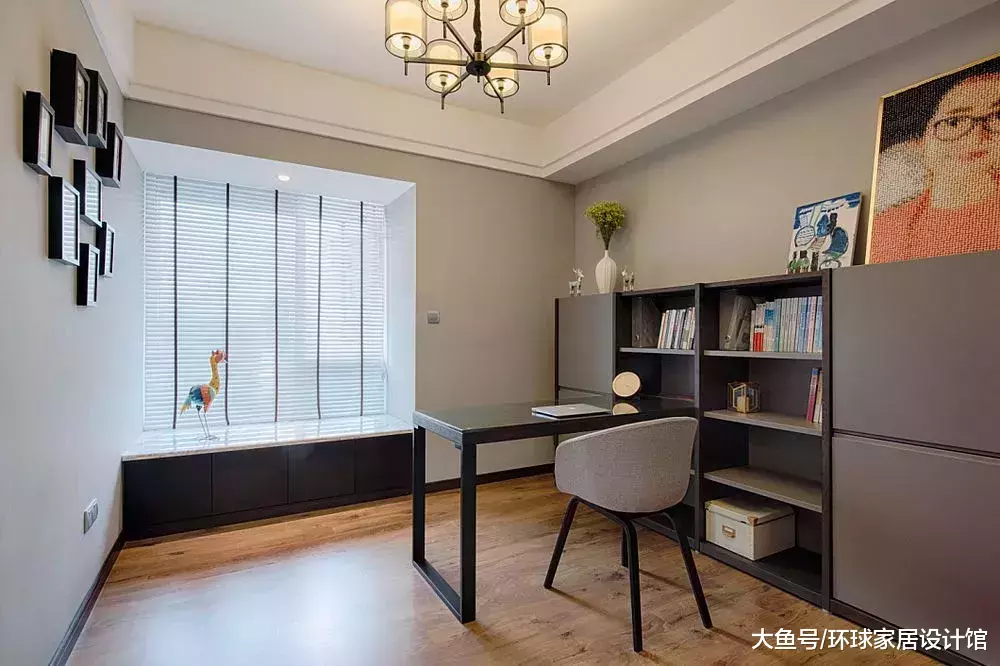 美到心坎里！130㎡現代簡約風，客廳這么裝才有范兒！