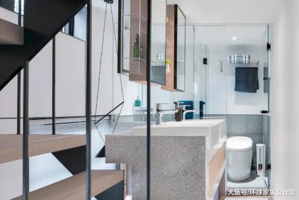 上海11㎡婚房，极限改造，变身小别墅，轻松住4口，还带室外花园