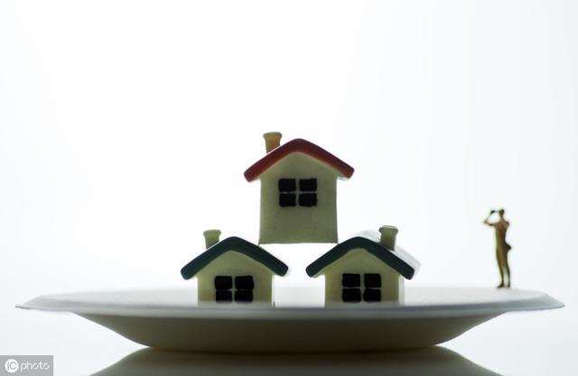 楼市新问题，为什么房租下跌是房价大跌的前奏，实地调研给出答案