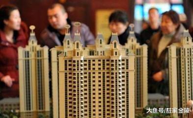 假如你有五十萬現金，你會選擇存銀行還是買房？哪個利潤更大？