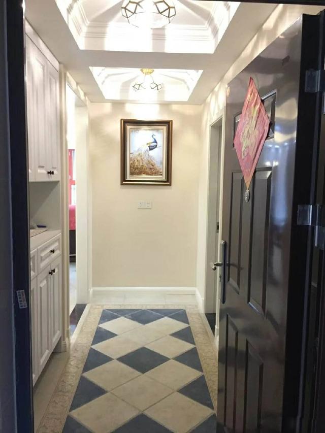 花了四个月终于装修完工，入户鞋柜特别喜欢，电视墙最满意，晒晒