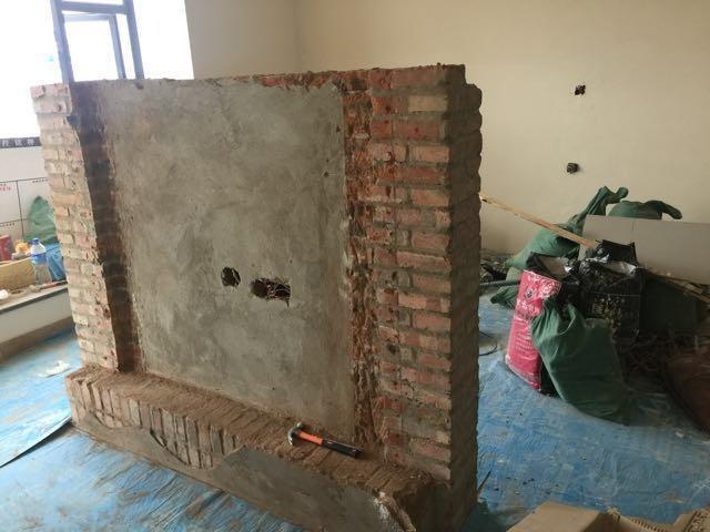 老公只不过在客厅砌堵墙，立马多了一间房，一石多鸟，超有创意！