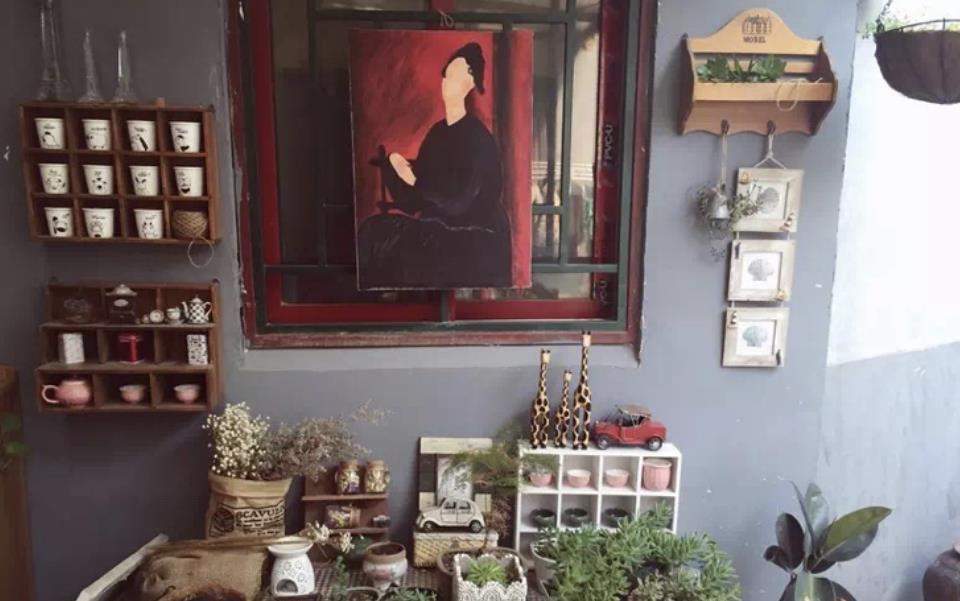 为女儿，她把旧平房爆改成“花园小屋”！退租时房东舍不得！