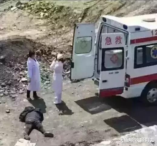 ＂湖北绿松石矿场捡矿渣一天挣好几百，看到苛刻条件大多人只能却步＂