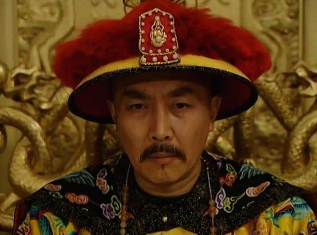康熙写错一个字，幸亏身边这个七品小官机灵，否则会死一大群人