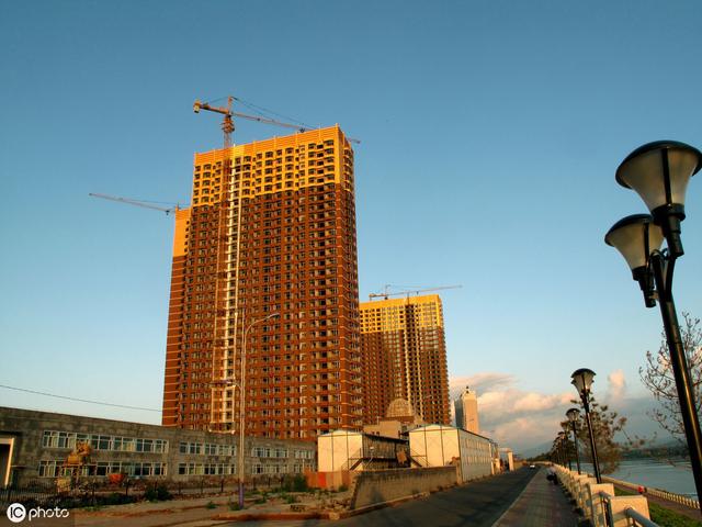 这个城市新房比二手房贵2000元，专家: 这是楼市步入低迷的体现