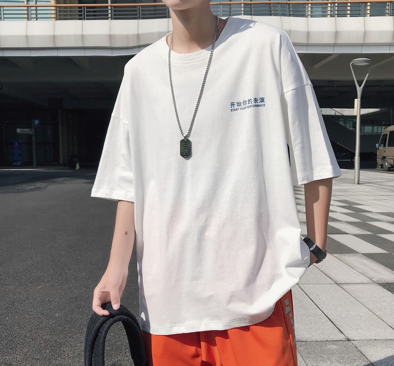 去年的上衣别穿了，今年新出的棉麻T恤，好穿不过时