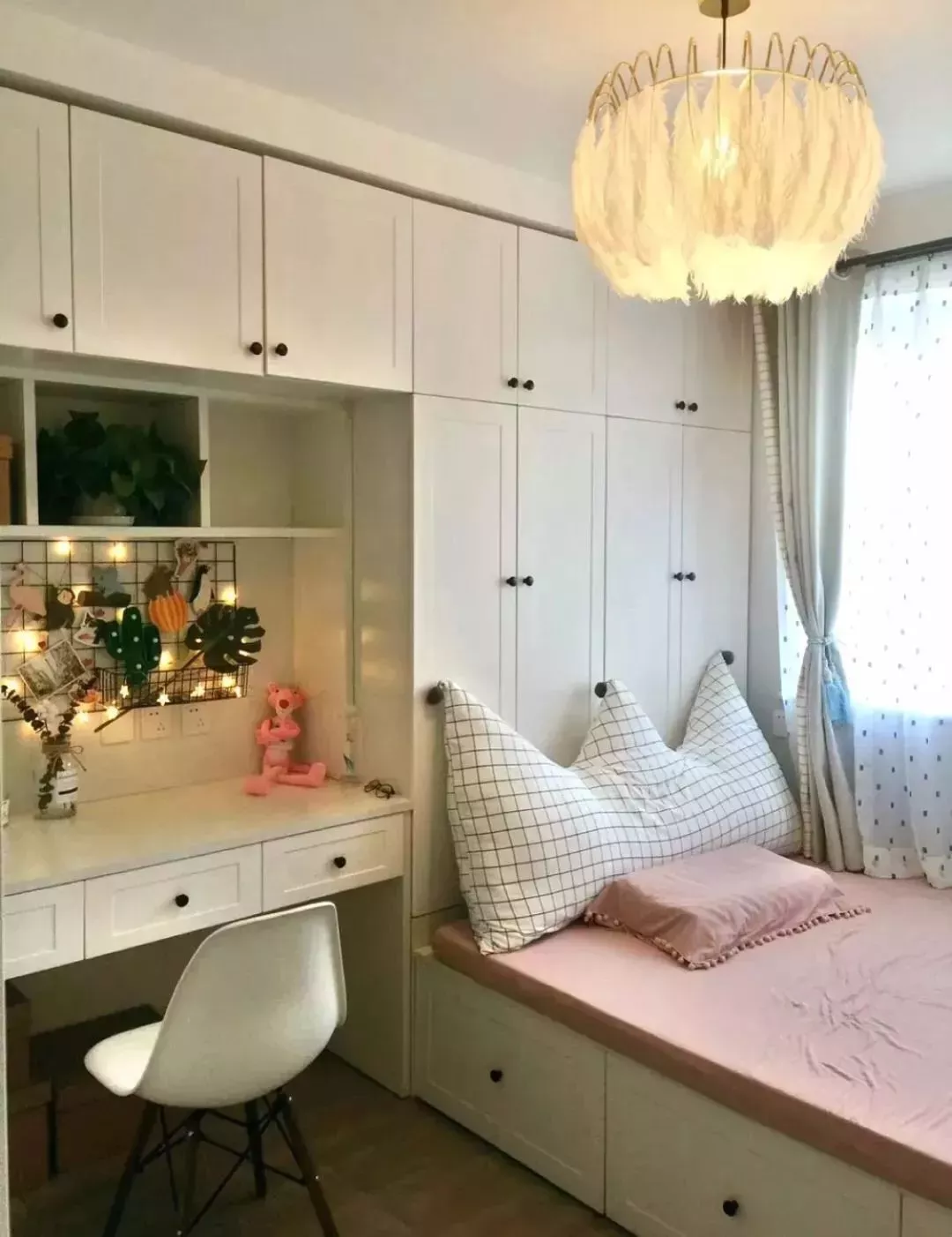 还在纠结自家小户型要不要做书房？这些方案帮你解决