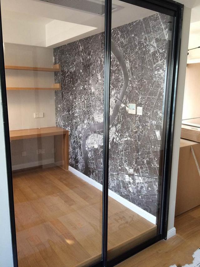 硬装结束了，头一次见卧室衣柜这样装，太漂亮了，邻居纷纷问我在哪定的？