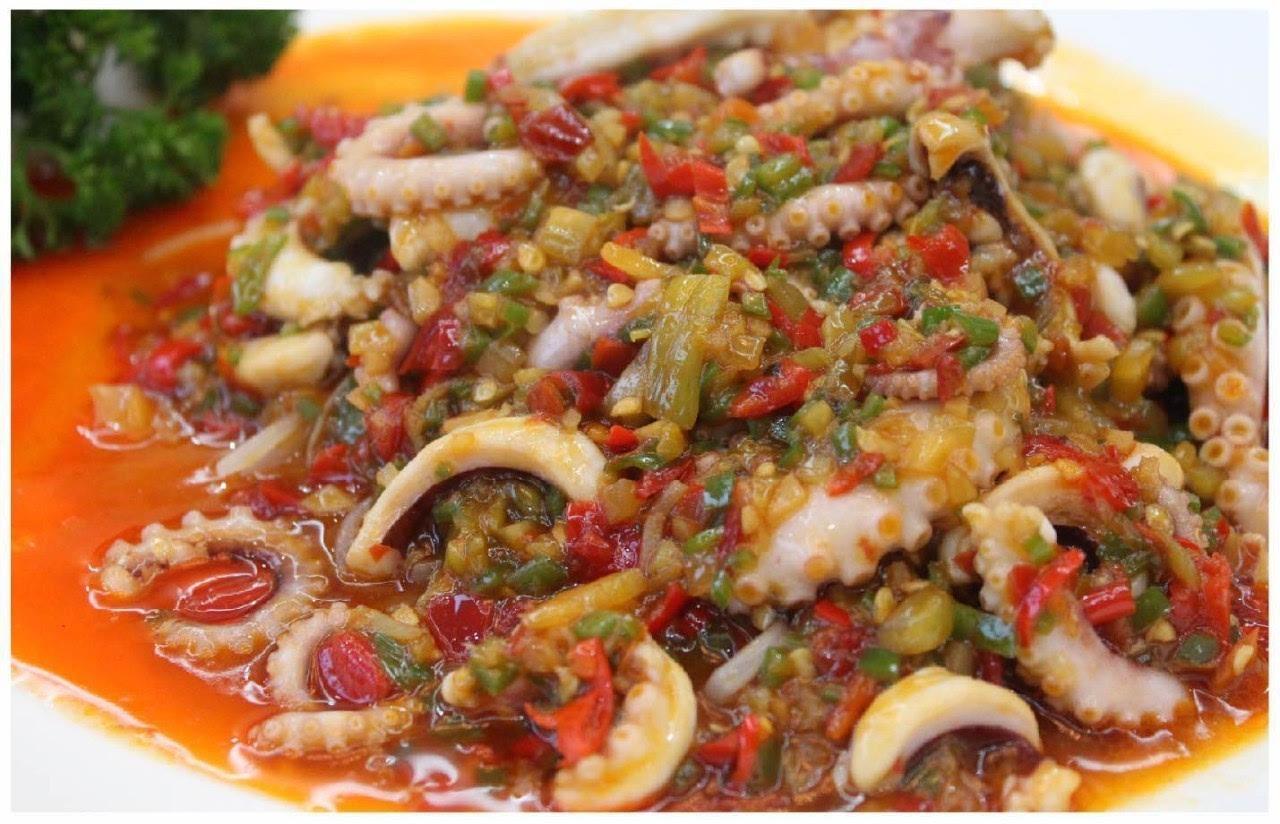 鲜椒鱼，特别好吃，老人小孩都爱吃，隔壁小孩都馋哭了