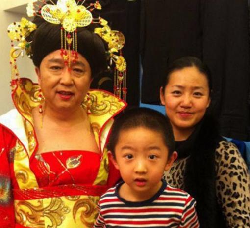 于谦首次曝出自己的家，家里还有养马场，连郭德纲也会上门做客