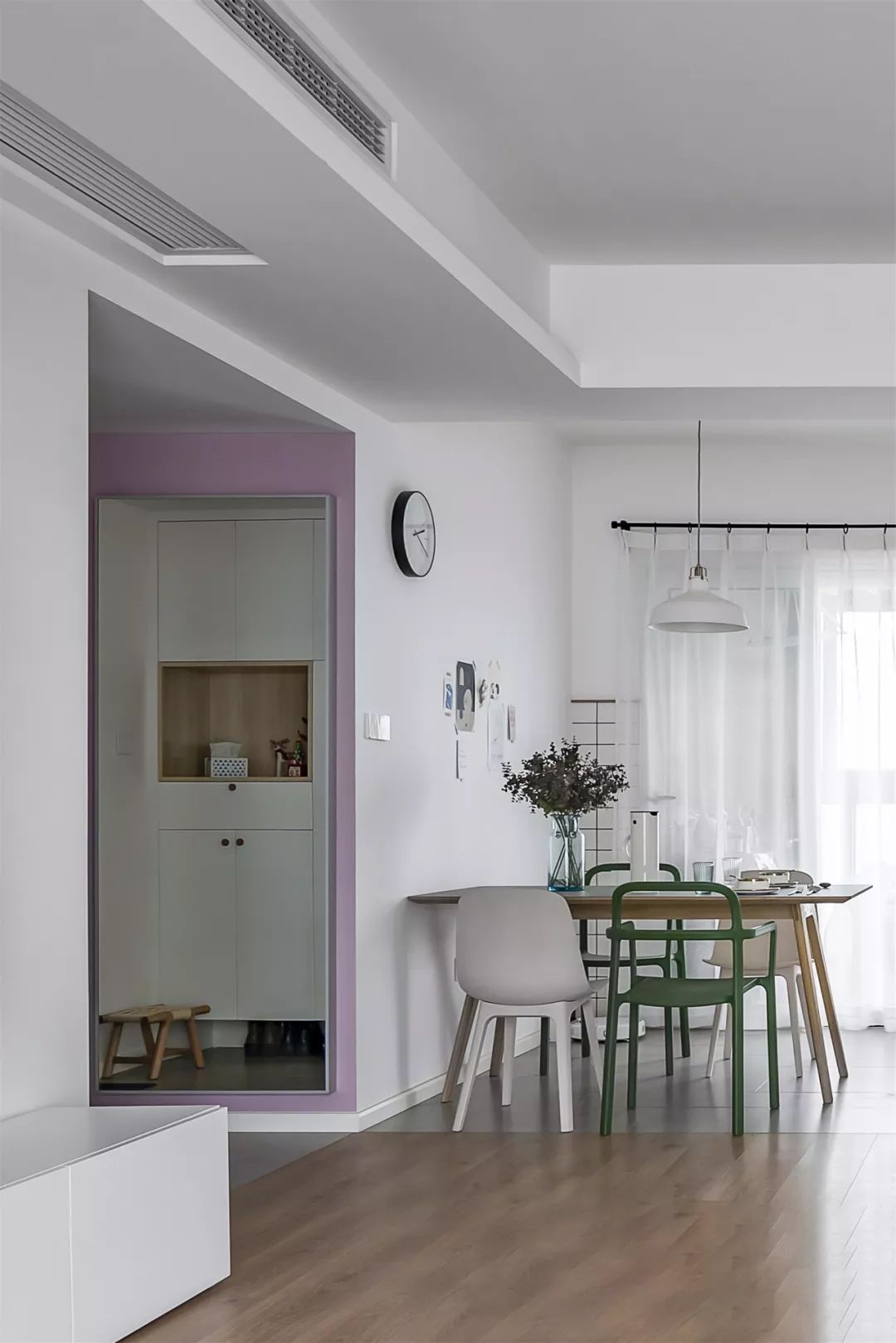 105㎡现代简约，低饱和度的色调，淡雅舒适的家