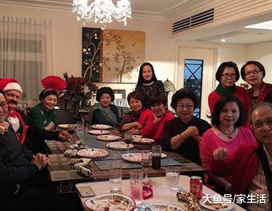 带你看看李治廷的豪宅，袜子衣服直接挂在客厅，生活也太随意了