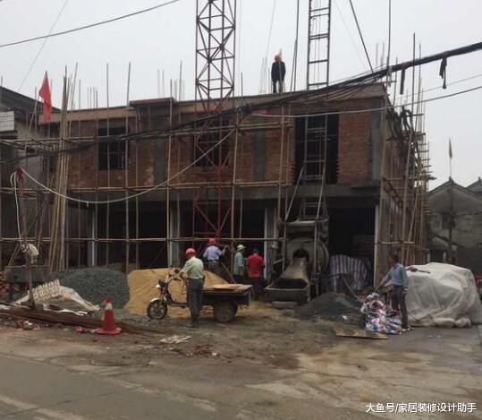 花80万在农村建房亏不亏啊？一层门面、二三层出租、四层自住