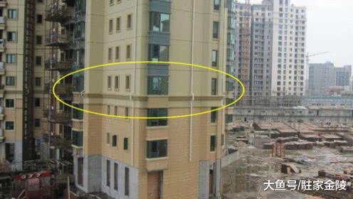 高高兴兴去收房，发现买到腰线房，落地窗变成了半堵墙？