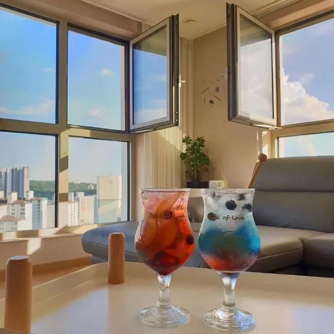 有这样的落地窗，人生应该就圆满了！