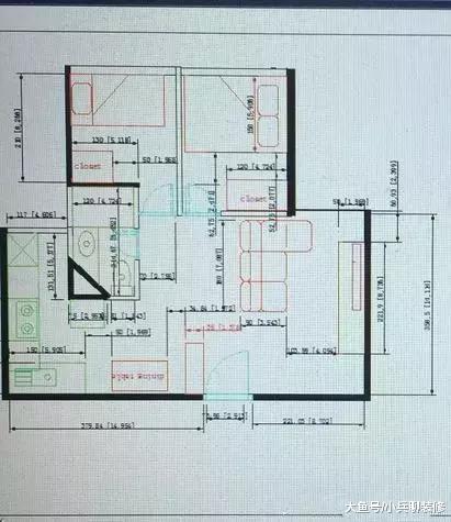 表哥在香港买45平的房子花了750万，半平方都不敢浪费！