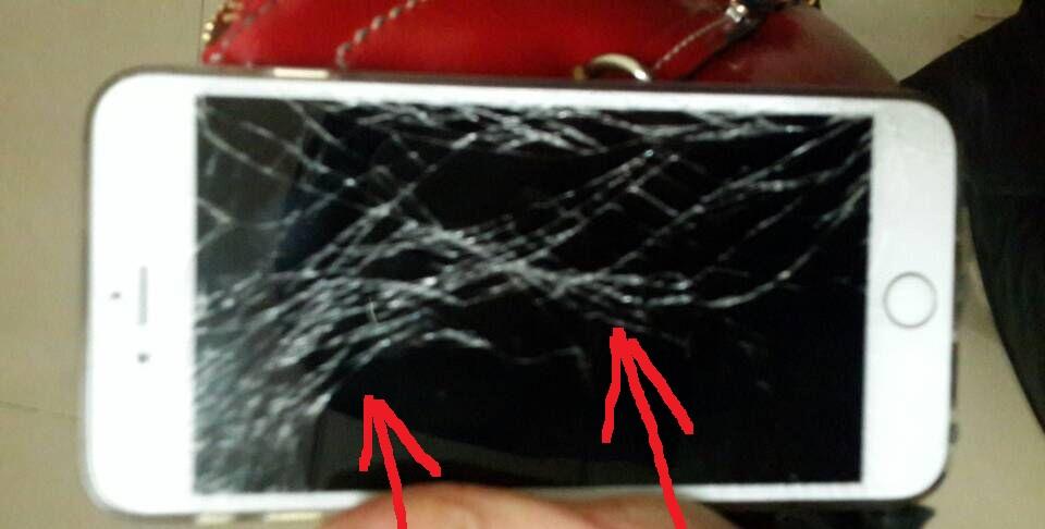 手机还贴钢化膜的人真无知！现在流行贴“液体膜”，吊打钢化膜无压力