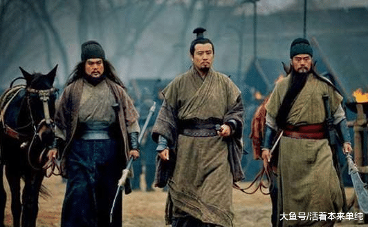 “卧龙凤雏得一可安天下”, 水镜如果告诉刘备下半句三国必将重改