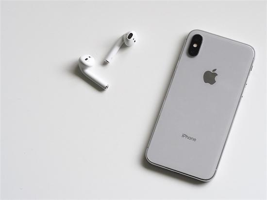 苹果向华为低头，iPhoneX价格一降再降，网友：那我也不买