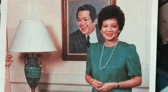 首位华人女总统，公开宣称自己是中国人，上台后首先把美军赶出国