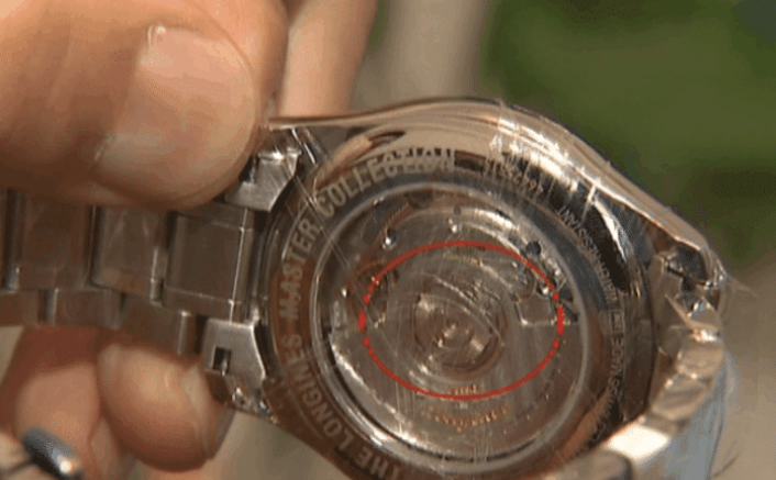 網購浪琴發現貓膩, 客服: 發貨后不許任何理由退貨, 京東必須十倍賠償