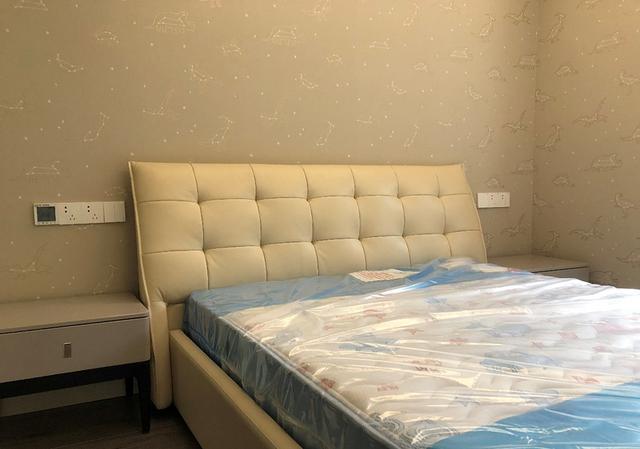 狠下心换一套160㎡大房子，电视墙就花了大几万，玄关无人能敌！