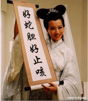 明星那些年的广告！易烊千玺拍过蛋糕广告，而他的简直是黑历史！