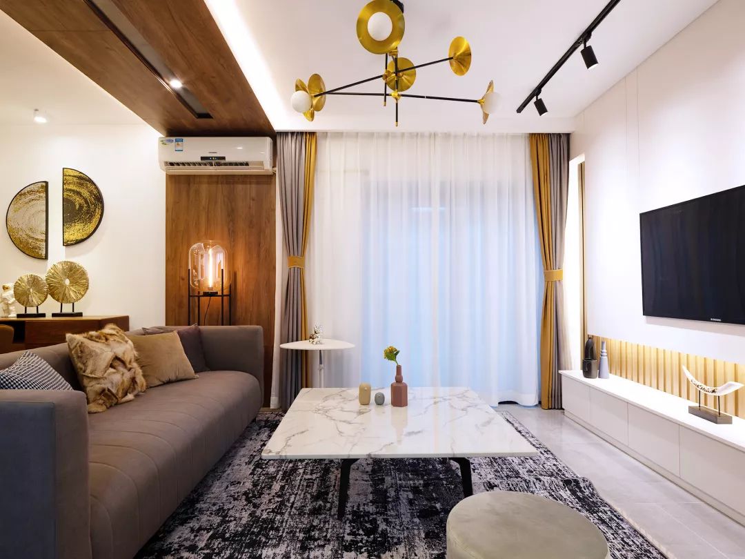 92㎡现代轻奢，旧房改造得好，生活品质有提高