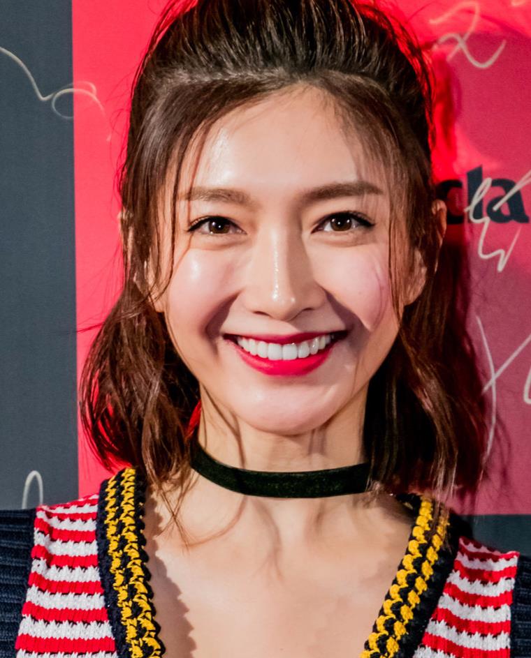 “发量少”的女人，少留这3种发型，显得头发稀疏很难看