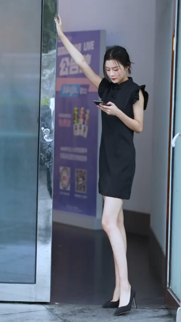 哥们儿，就你这身高还能让人羡慕，真是人生处处有惊喜啊