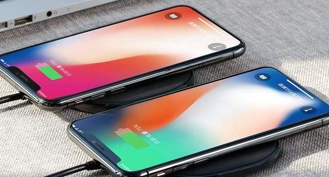 手机还用数据线充电？过时了！新出一种“仙女”无线充电器，太高级了