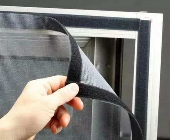 家里纱窗破了要换新的？日本纱窗修补贴，直接粘上就搞定