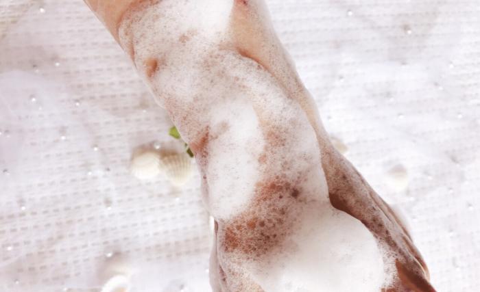 沐浴界最“憋屈”的沐浴露，因价格太低无人问津，可半个娱乐圈都给它跪了